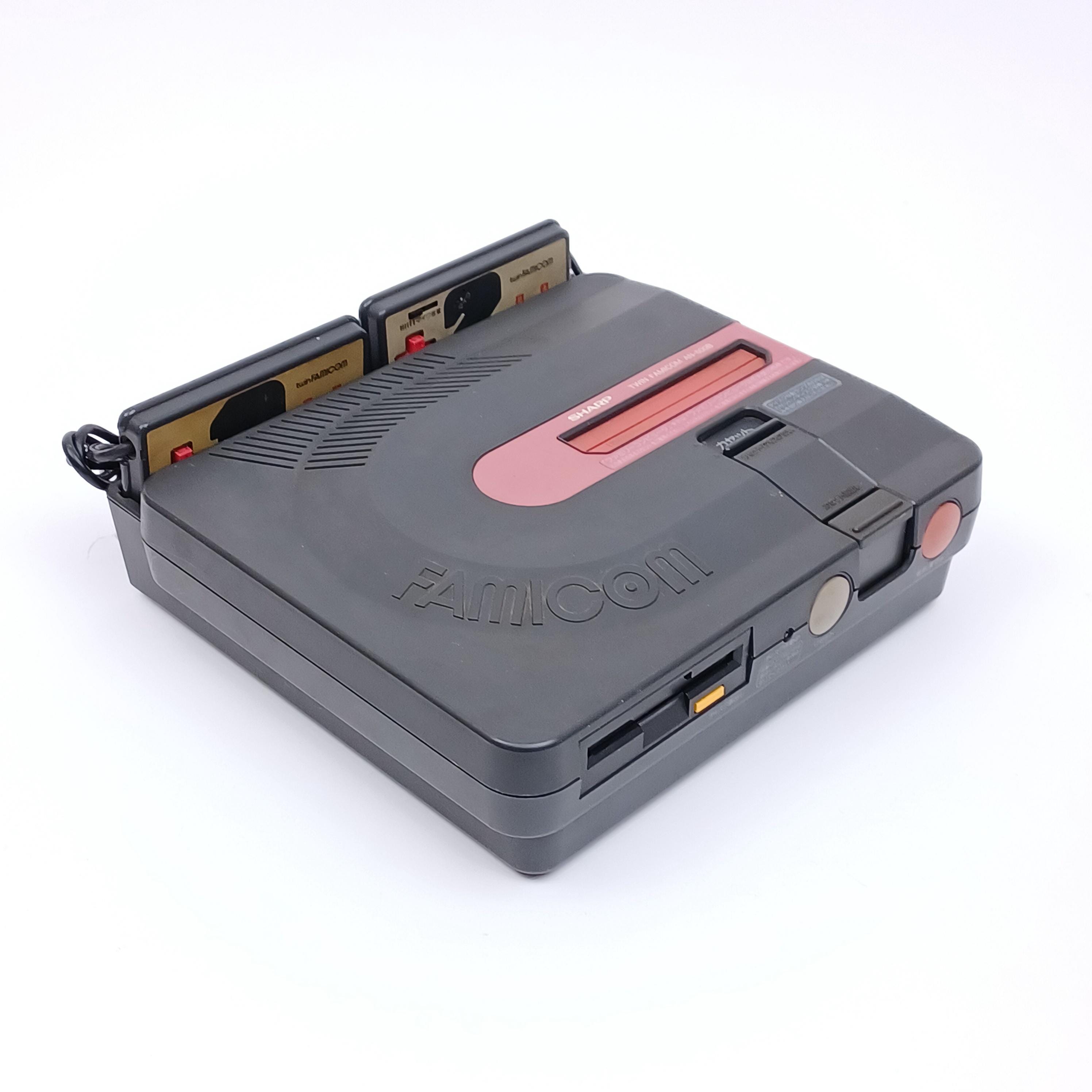 SHARP - SHARP twin FAMICON AN-500B ブラック Sharp Twin Famicom console Set Black AN-500B Operation not