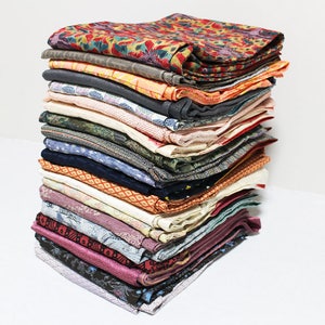 Japanese Kimono Set – 20 Pre-Owned Women's Kimonos – Vintage-Inspired Traditional Styles – Assorted Collection – Japan Import – Sold As Is