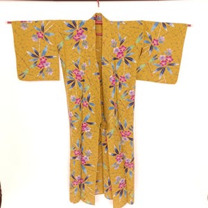 Used Women&#39;s Yukata Summer&#39;s Kimono Yellow Flower Japanese vintage traditional