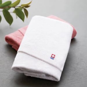 Imabari Face Towel Set – 2 Sakura Pink & White Towels – 100% Cotton – Made in Japan – Luxury Gift for Any Occasion – 31.5×13.4in / 80×34cm