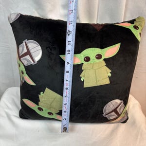Star Wars Mandalorian Grogu Baby Yoda Plush Pocket Pillow Handcrafted Blk 14x14 afbeelding 6