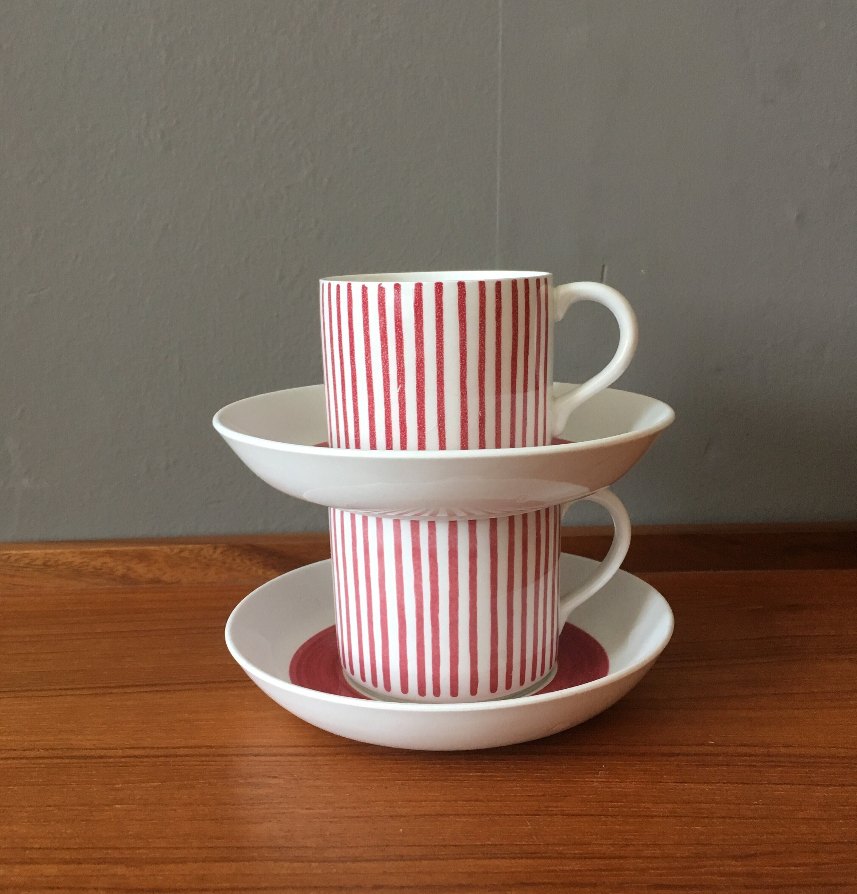 英国製 RADFORDS カップ＆ソーサー 藤文様 ハンドペイント Rorstrand Kadett Cup and Saucer Mid Century Design by Hertha