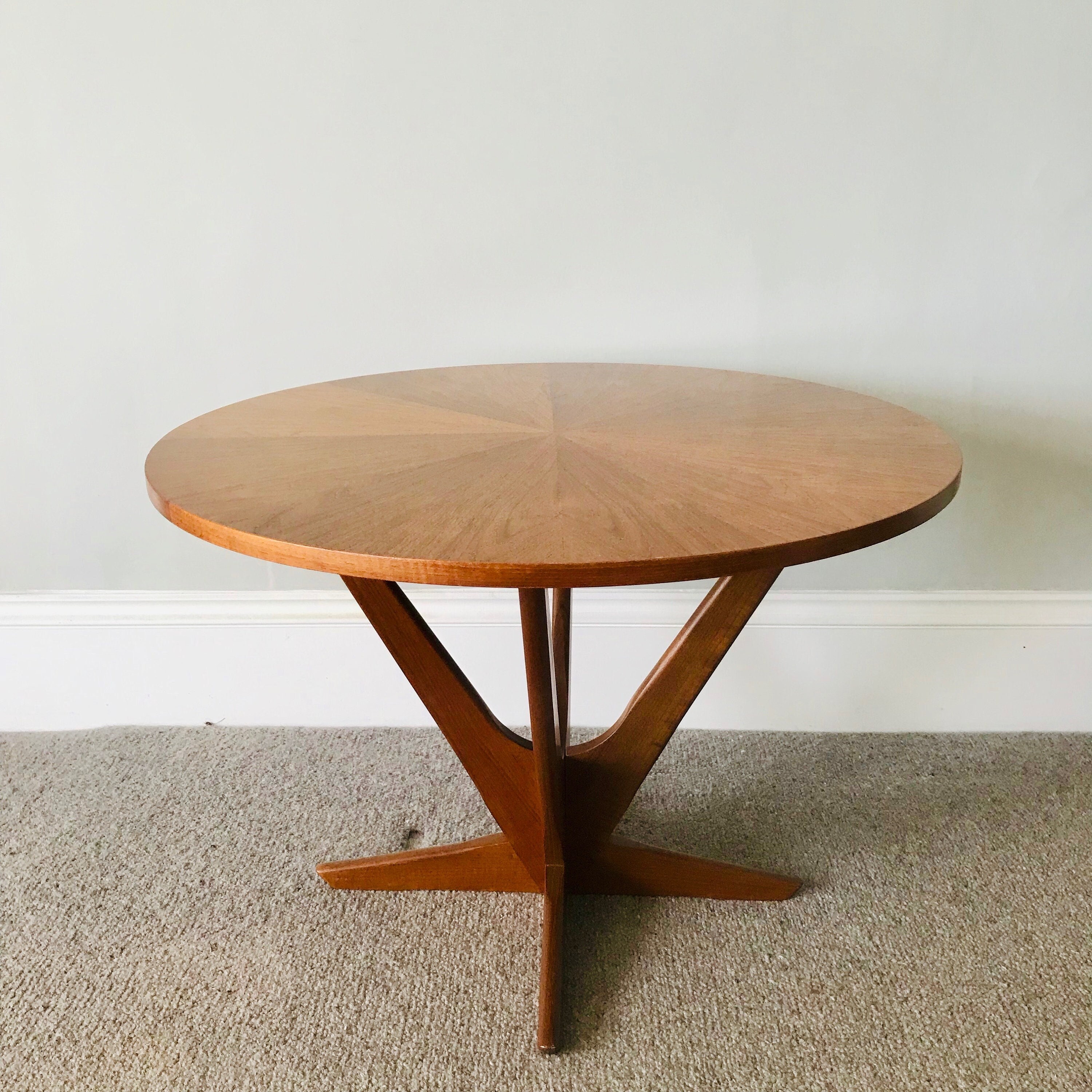 Braeburn modern 2024 round coffee table