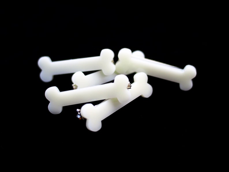Horror Gifts Horror Pins White Bone Pin Pastel Goth Clothing Halloween Pin Game Spooky Pin Lapel Pin Skeleton Pin Halloween Jewelry