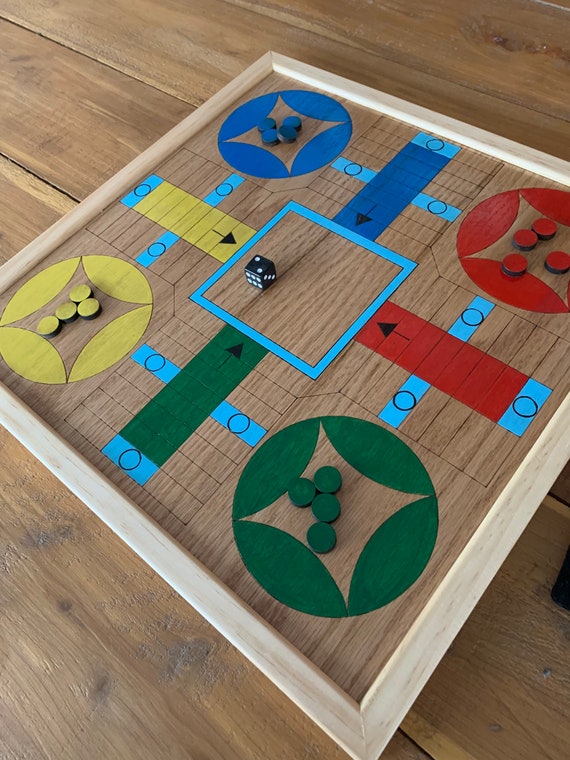 Ludo Jim : Ludo Board game 2022 in me vs 3 computers 