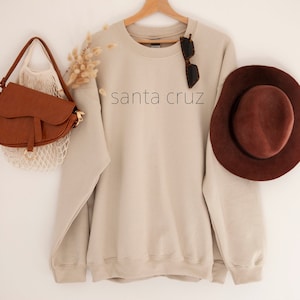 Santa Cruz Sweatshirt California Crewneck Trendy Minimalist Cali Pullover Beach City Sweater Beachy Town Hoodie Travel Shirt West Coast Tee