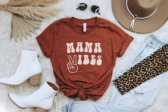 Mama Vibes Shirt Groovy Momma Tee Boho Mom Top Bohemian Pregnancy Announcement Reveal Tshirt Retro Mommy Apparel Hippie Birthday Party Gift
