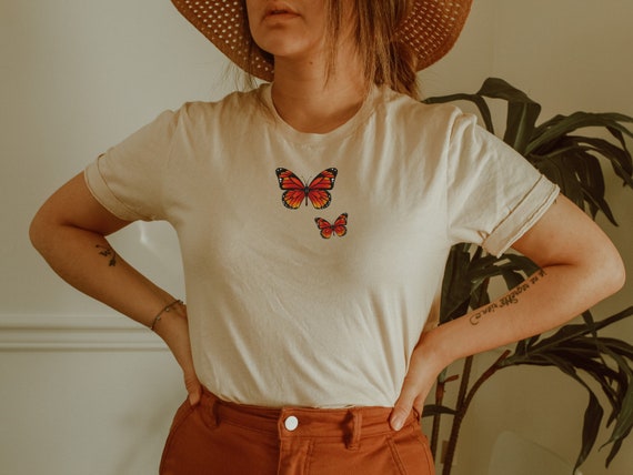 Butterfly Shirt Trendy Monarch Tee Cute Butterflies TShirt Retro Animal Graphic Top Womens Boho Aesthetic Tank Teen Girl Gift Vintage Nature