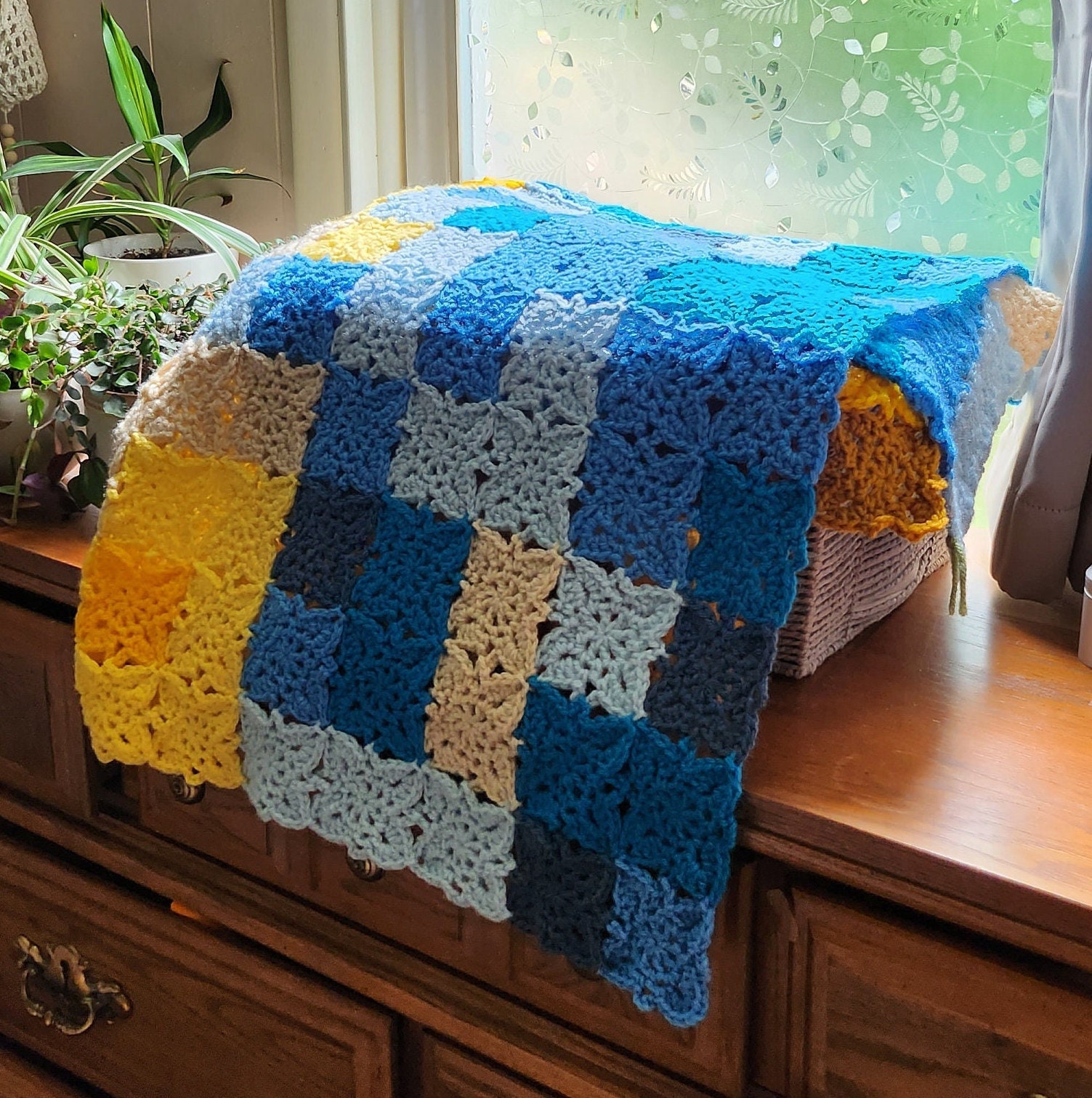 28 Crochet Temperature Blanket Patterns with Squares, Stripes, Hexagons 1 Mini French Square Crochet Temperature Blanket