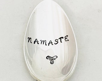 Namaste Yoga Löffel, Geschenk für Yoga Liebhaber, Zen Geschenk, Gestempelter Kaffeelöffel