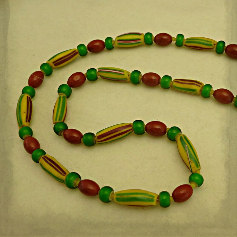 Red /& Green Trade Bead Necklace and Earrings Hippie Jewelry Set Antique beads Vintage yellow seed beads White hearts Jasper Yellow
