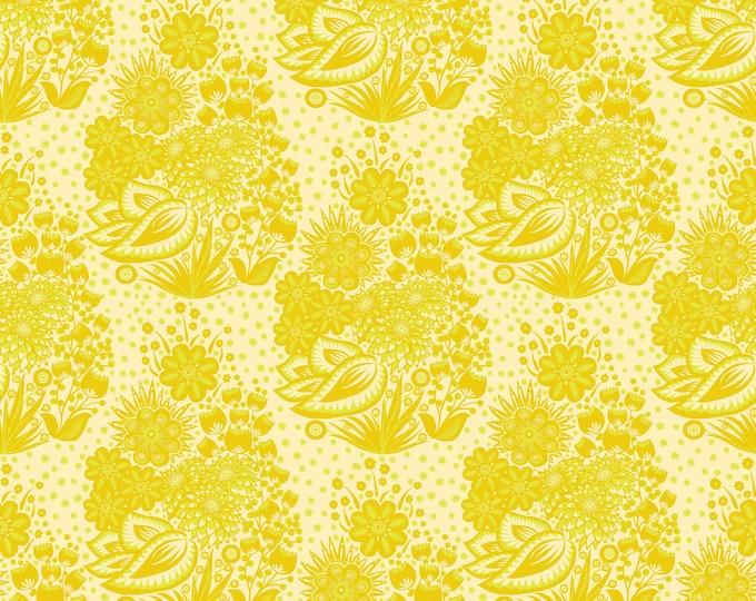Overdressed by Anna Maria Parry -- Fat Quarter of AMT152- 52V Totem in Yellow