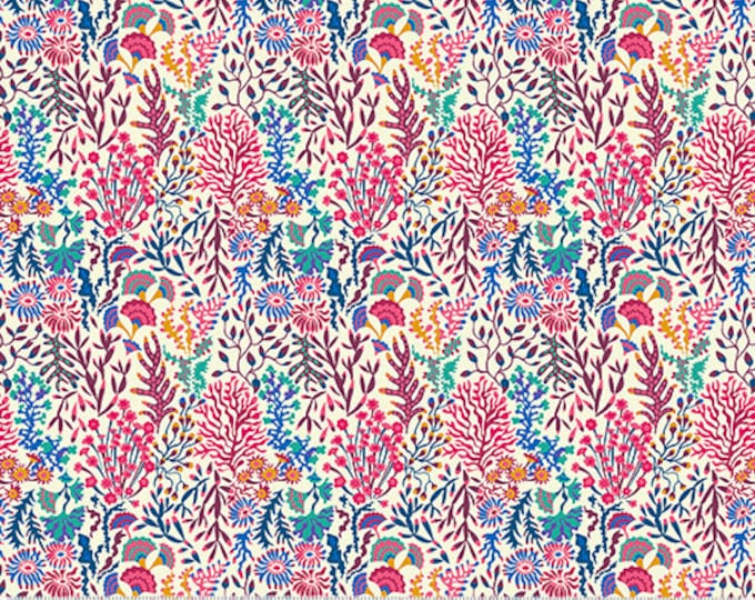 Atlantis by Sally Kelly for Windham Fabrics - Fat Quarter of 53338-6 Seaweed in Cream