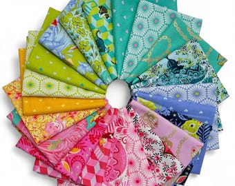 Tula Pink’s Besties range of 22 fat quarters