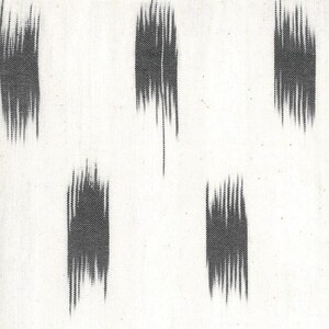 Moda Low Volume Wovens Ikat Charcoal von Jen Kingwell -- Fat Quarter
