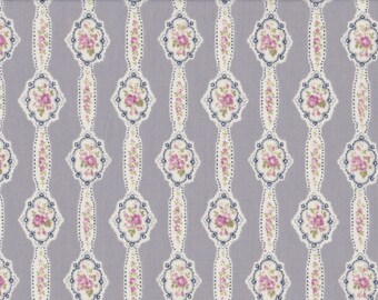 Japanese cotton fat quarter by Yuwa - Floral garlands in grey