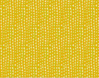 Atlantis by Sally Kelly for Windham Fabrics - Fat Quarter of 53343-7 Ripple in Mustard