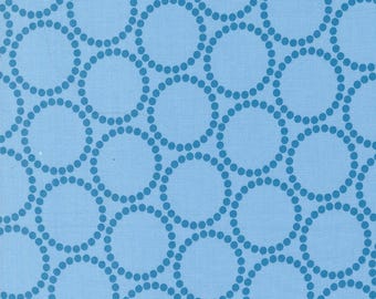 Love Letter by Lizzy House- (37125 32) -- Fat Quarter of Pearl Bracelet in Blue Skies