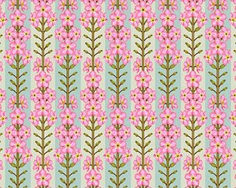 Iconic by Anna Maria Parry -- Fat Quarter of AMT125-20V