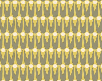 Perennial by Sarah Golden for Andover Fabrics - Fat Quarter of Mid Mod Floral in Fog