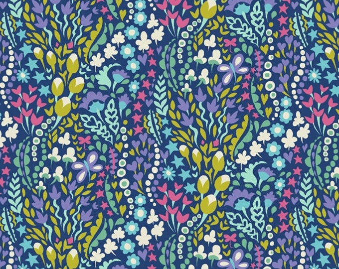 Eden by Sally Kelly for Windham Fabrics - Fat Quarter of 52809-4 Flower Blanket in Periwinkle