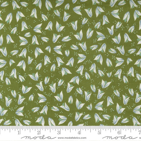 Songbook - Bud and Bloom in Dove Wing Songbook - Bud and Bloom in Dove Wing