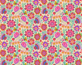 Allegory by Anna Maria Parry -- Fat Quarter of AMT123-28L Charmed in Cream