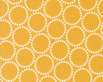 Love Letter by Lizzy House- (37125 16) -- Fat Quarter of Pearl Bracelet in Golden