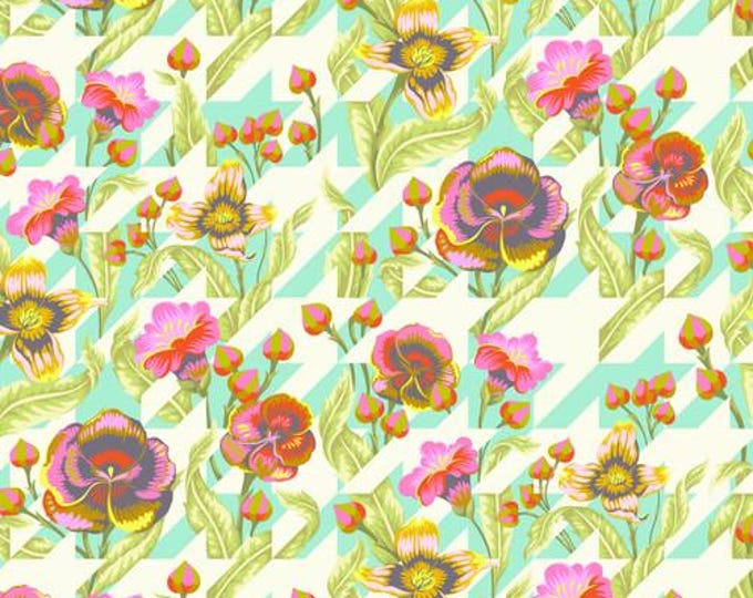 Tula Pink's Untamed -- Fat Quarter Puppy Love in Moonbeam