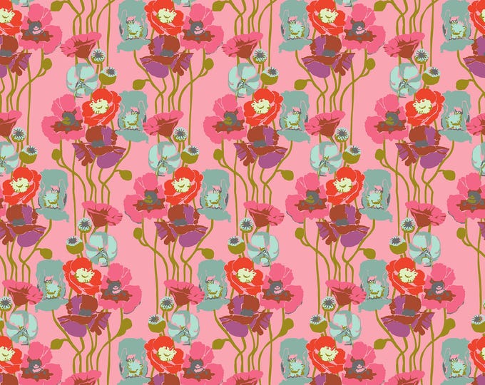 Overdressed by Anna Maria Parry -- Fat Quarter of AMT151- 23V Pouring Poppies in Haze