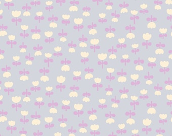 Petunia by Ruby Star Society for Moda Fabrics -- Fat Quarter of Tulips in Dove (RS3049 14)