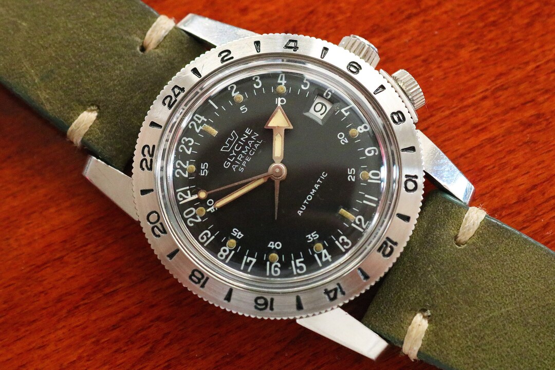特別価格Glycine Men's Airman Vintage Noon 40mm Silver Dial Fabric Strap GL0376好評販売中 Glycine Airman Special