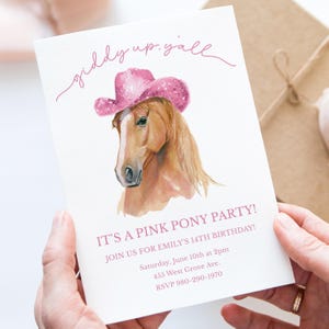 Invitation rose d'anniversaire de poney de cow-girl, invitation de partie de cheval occidental, modèle d'anniversaire de rodéo de filles