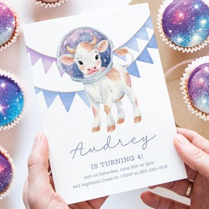Weltraum Kuh Geburtstagseinladung Mädchen - Astronaut Kuh Party einladen - Bearbeitbares Corjl Cosmic Barnyard Thema