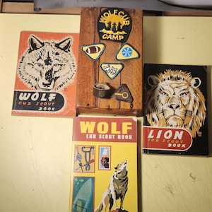 Vintage Lot Boy Scout Canada. Tygmärken. Böcker. Märken.