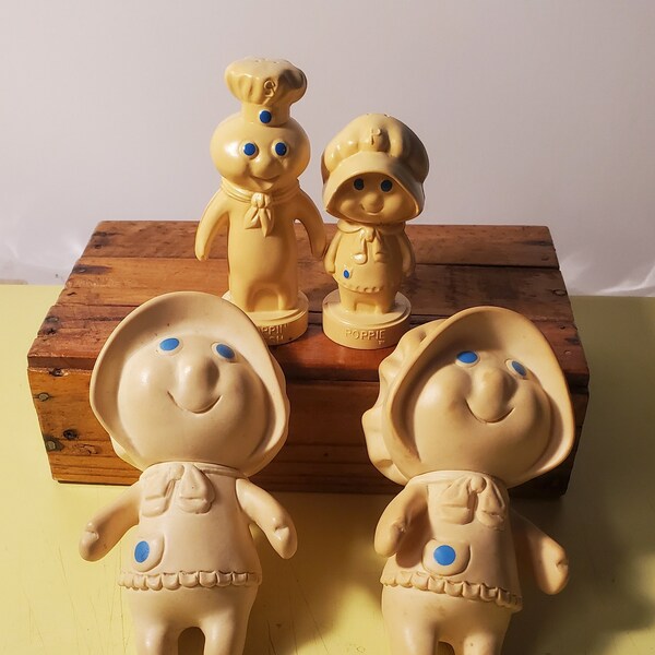 vintage années 1970 Pillsbury Dough Boy et Pillsbury Dough Girl Sel & Poivrons et poupées