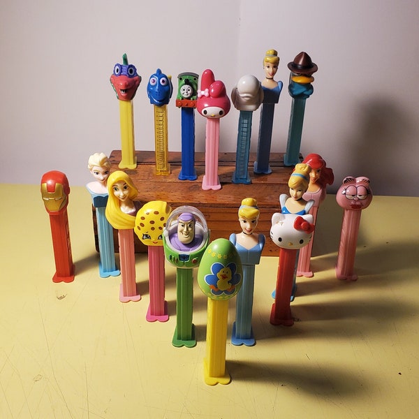 Vintage Lot Pez Spender. Disney. Staunen. Garfield. Sofortige Sammlung.