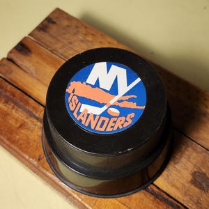 Rare 1970s NHL Dairy Queen Ice Cream Bowl-New York Islanders