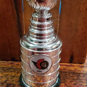 Vintage Labatt&#39;s Miniature Stanley Cup. Ottawa Senators.