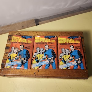 3 paquetes de cartas coleccionables vintage de Space 1999, 1976, Donruss