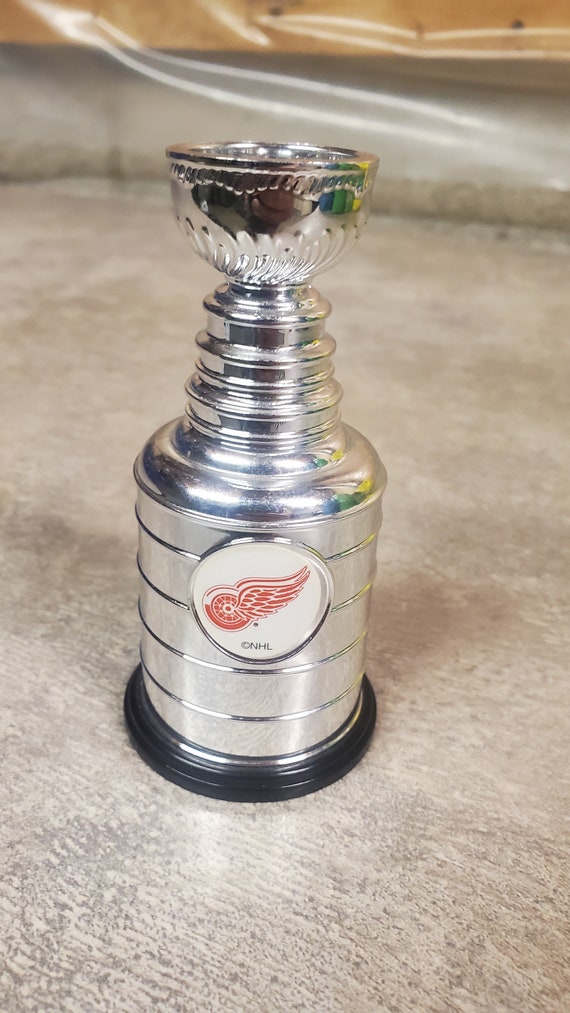 Who still has their Labatts mini Stanley Cups? : r/nhl
