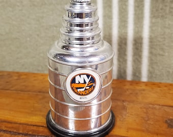 Vintage Labatt&#39;s Miniature Stanley Cup. New York Islanders.