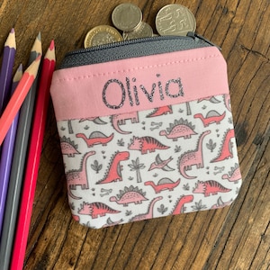 Porte-monnaie personnalisé dinosaure pour enfants fait main Porte-monnaie en tissu rose Pochette zippée pour enfants avec nom au choix Mini sac personnalisé pour la rentrée