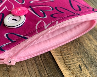 Monedero de tela de corazón rosa hecho a mano Cartera de dinero con cremallera Corazón de amor y botón acolchado y forrado bolsa de tarjeta Idea de regalo de vacaciones