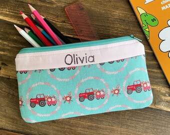 Estuche para lápices con tractor personalizado Estuche de tela hecho a mano con cremallera para vehículos agrícolas Monedero para niños con cualquier nombre Bolso de regreso a la escuela personalizado con diseño de granjero para niños