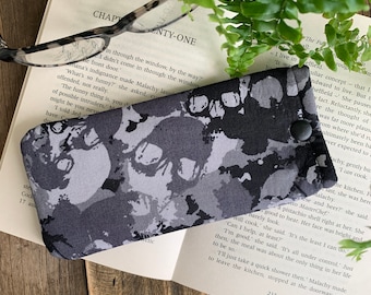 Handmade Skull Glasses Case Camo Spectacles Snap Pouch Camouflage Fabric Eyeglass Bag Sunglasses Soft Cover Black Grey Skulls Specs Holder