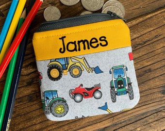 Monedero de tractor infantil personalizado, hecho a mano, con cualquier nombre, con cremallera, para vehículo agrícola. Monedero infantil personalizado, bolso de vuelta al cole hecho a mano.
