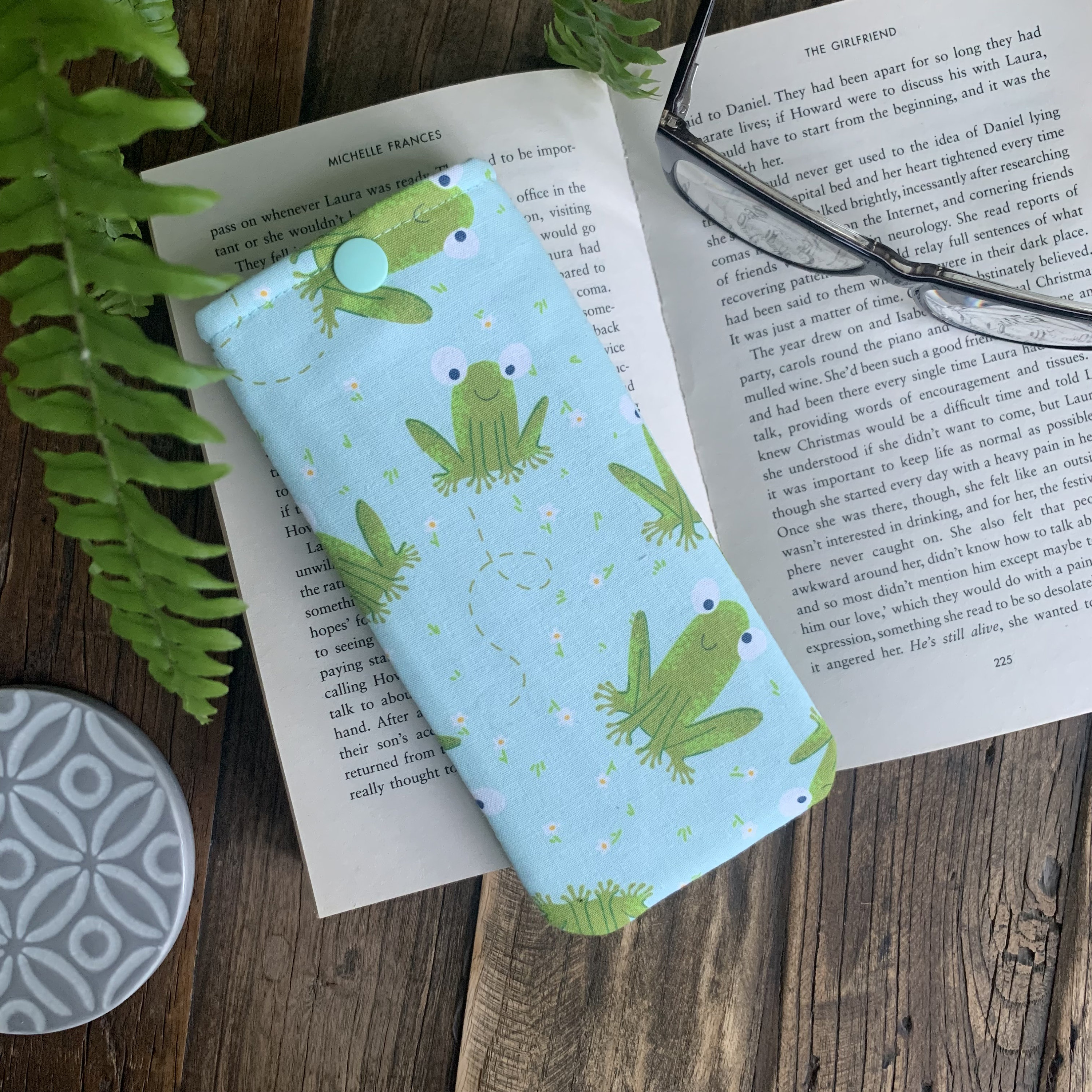39 Best Eyeglasses Cases: Stylish and Protective Options for Your Eyewear 30 Handmade Frog Fabric Glasses case Toad Sunglasses Snap Pouch…