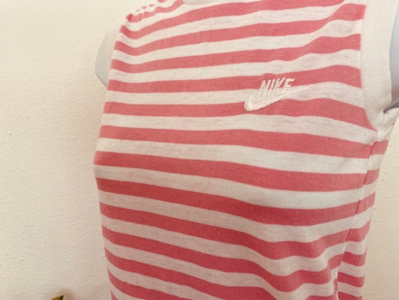 Vintage size small Striped pink and white Nike br… - image 3