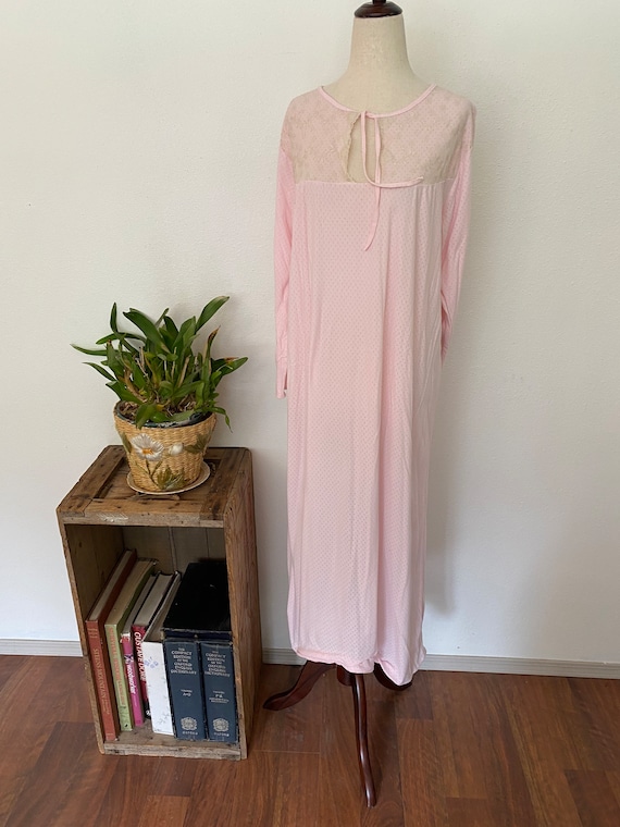 Size L Nylon Long Sleeved Light Pink Ankle Length Summer Nightgown. Light,  Breezy. Sheer. Sweet Soft Nightgown. Goddess Lingerie. Feminine. 